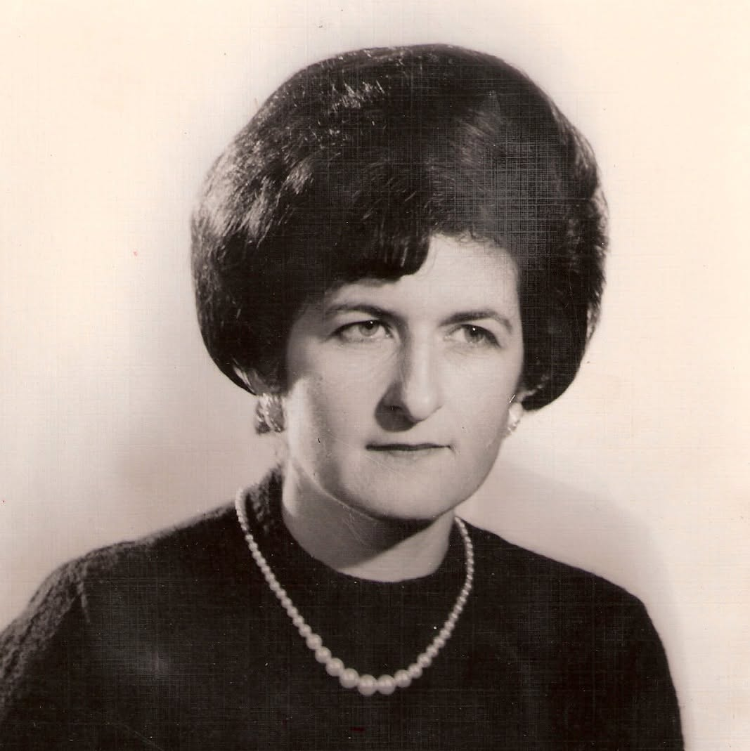 Retrato de la señorita Poupée, maestra de los primeros grados